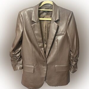 Generation Love

Milan Vegan Leather Blazer chocolate brown